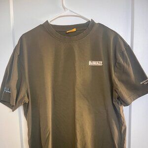 DeWalt Heavyweight T-Shirt – Size Medium, Loose Fit